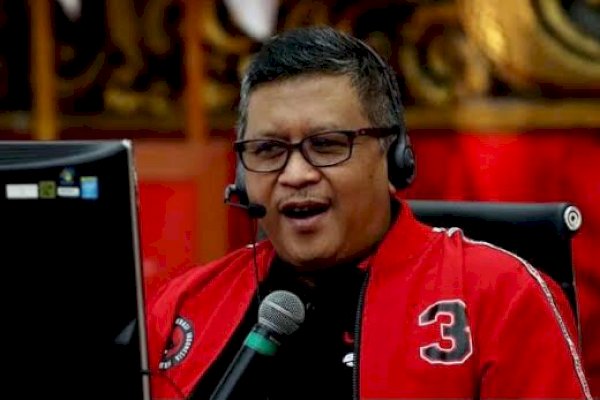 Jalan ke Kantor, Sekjen PDIP Hasto Dapat Kabar Duka, Ibundanya Meninggal