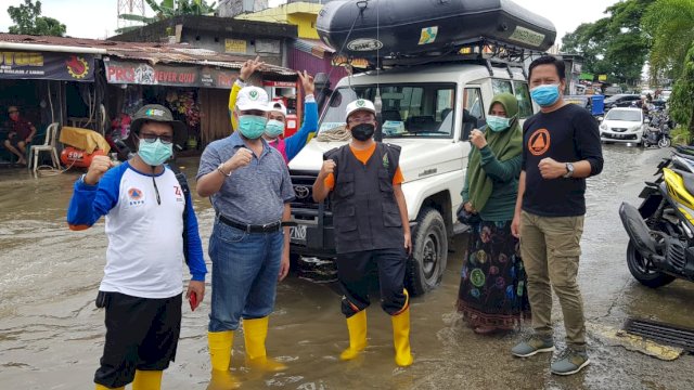 Plt Gubernur Sulsel Sudirman Kerahkan Tim Cek Pelayanan Kesehatan di Lokasi Banjir