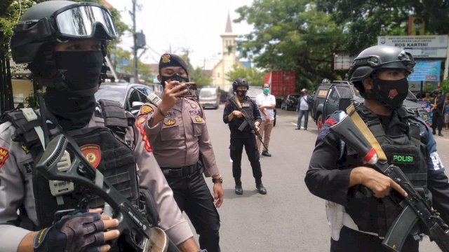 Korban Bom Bunuh Diri di Gereja Katedral Makassar, Polisi Sebut 9 Orang Termasuk Bomber