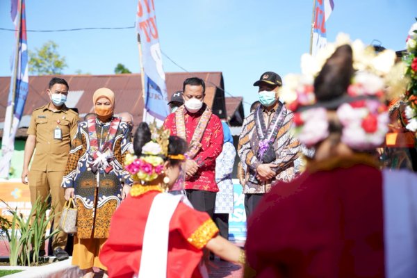 Plt Gubernur Sulsel Sudirman Dampingi Menko PMK Resmikan Pusat Penanggulangan Gizi Terpadu