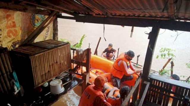 Sejumlah Daerah Banjir di Sulsel, Begini Langkah Gerak Cepat Plt Gubernur Sulsel