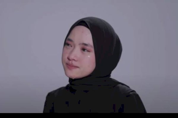 Nissa Sabyan Akhirnya Muncul ke Publik, Tampil Menangis Bareng Ayus