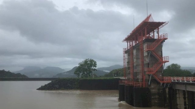 Situasi Bendungan Bili-bili Gowa, Sulsel beberapa waktu lalu. Hari ini, pintu Bendungan Bili-bili dibuka hingga 200 cm untuk menghindari elevasi, Rabu (10/3/2021).