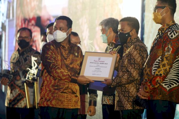 Raih Dua Penghargaan Pinisi Sultan, Bantaeng Jadi Daerah Ramah Investasi di Masa Pandemi Covid-19
