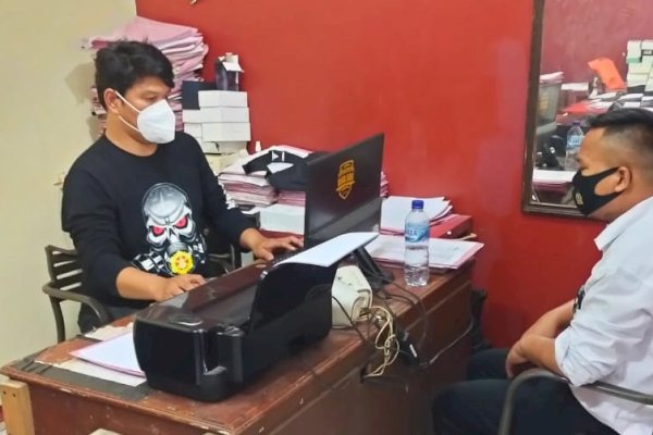 Demi Memikat Satpol PP Wanita, Pelayan Cafe di Makassar Ngaku Polisi