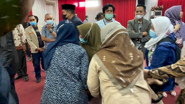 Anggota DPRD Makassar Pingsan di Pelantikan Syukran Kahfi