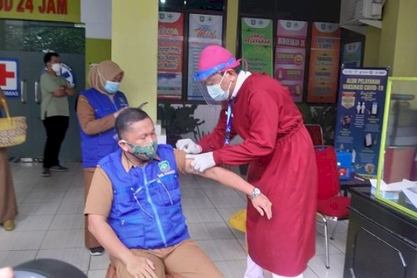 Pemkab Pangkep Sukses Gelar Vaksinasi Covid-19 Perdana