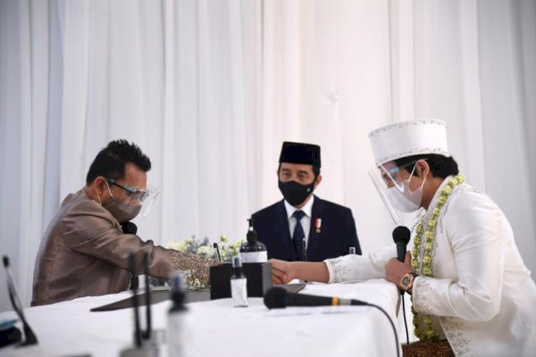 Foto-foto Momen Jokowi Jadi Saksi Pernikahan Atta Halilintar dan Aurel Hermansyah