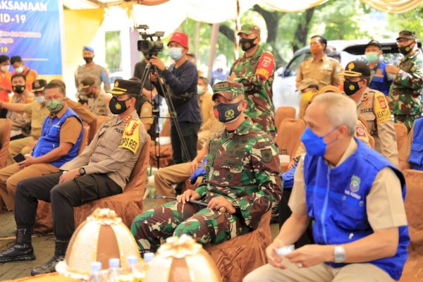 Setahun Covid-19, Wabup Syahban Sammana Minta Warga Sukseskan Program Vaksinasi