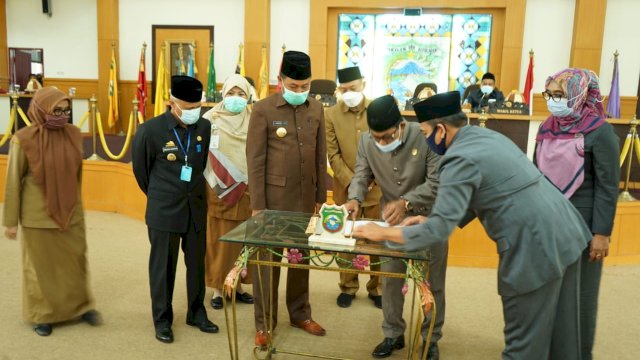 Tiga Ranperda Disetujui Jadi Perda, Bupati Syamsuddin Hamid: Ini Untuk Kebutuhan Wagra Pangkep