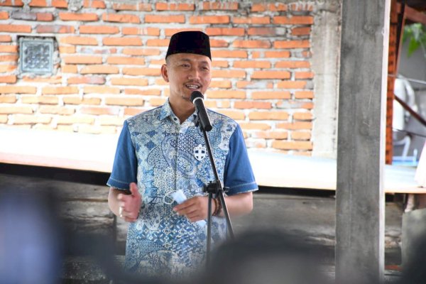 Tetap Terapkan Prokes, Warga Wara Palopo Antusias Sambut Farid Kasim Judas