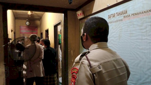 Intip Napi di Polres Pelabuhan Makassar yang Wajib Baca Al-Qur&#8217;an hingga Puasa