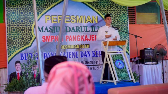 Program Satu Sekolah Satu Mushallah, Bupati Pangkep Resmikan Masjid SMPN 1 Pangkajene