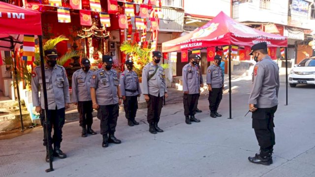 Hari Raya Waisak, Polisi Jaga Ketat Belasan Wihara di Makassar