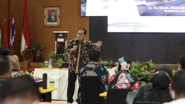 Walikota Danny Urai Arti Pemimpin di Hadapan Peserta Latpim Nasional