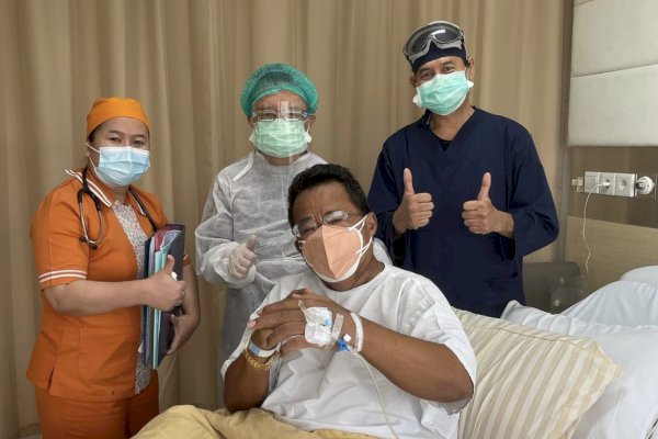 Tidak Semangat Selama di Bali, Hotman Paris Dilarikan ke Rumah Sakit