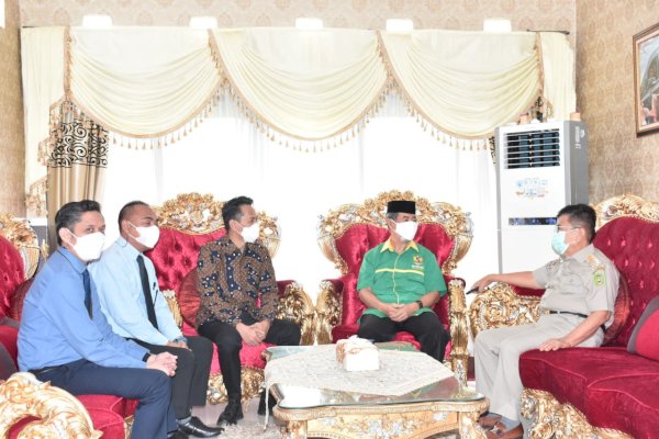 Bantuan Mobil Ambulans Untuk Baznas Palopo dari Bank Sulselbar