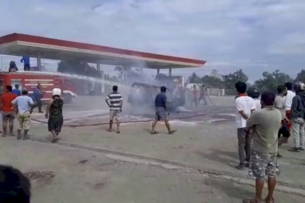 Usai Isi Bensin di SPBU, Mobil Ini Langsung Terbakar