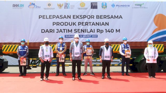 Mentan, Mendag dan Menteri BUMN Lepas Ekspor Produk Pertanian Jatim Senilai Rp140 Miliar