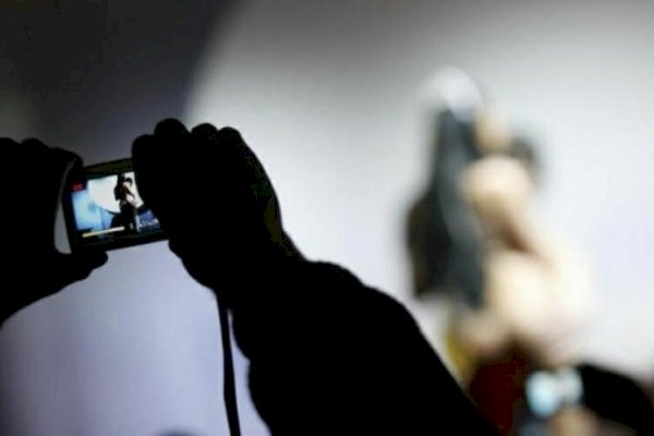 Detik-detik Tamu Hotel di Jakarta Ini Direkam saat Mandi