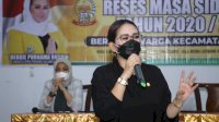 Warga Tamalate Makassar Curhat ke Debbie Rusdin, &#8220;Pendataan BLT Berbelit-belit Bu..&#8221;
