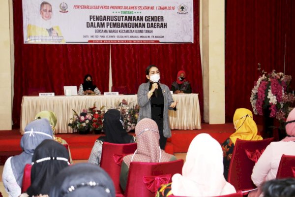 Ngabuburit Ala Legislator Debbie Rusdin, Beri Motivasi Kaum Perempuan dan Mileneal