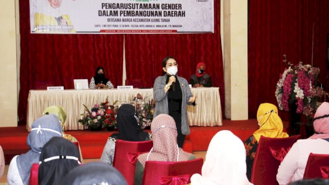 Legislator Sulsel, Debbie Purnama Rusdin, menggelar dua sosialisasi perda sekaligus, Sabtu (1/5/2021). 