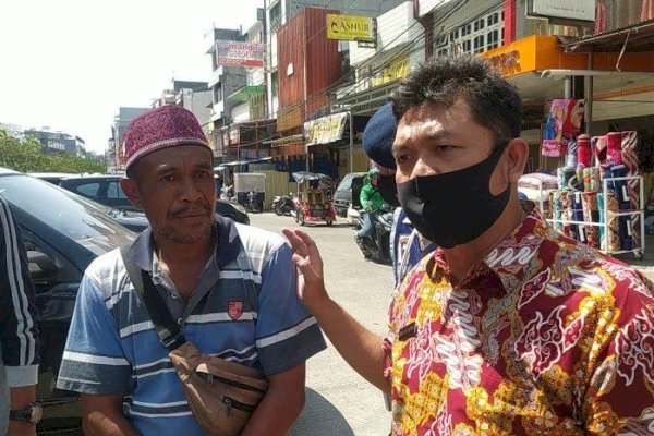 Personel PD Parkir Makassar Raya Turun Langsung Awasi Tarif Parkir Jelang Lebaran