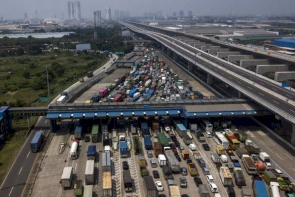 Lebaran Hari Kedua, Polisi Putar Balik 400 Ribu Kendaraan Pemudik 