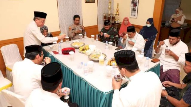 Sekda Bantaeng Safari Ramadan di Masjid Nurul Jamaah Lembang