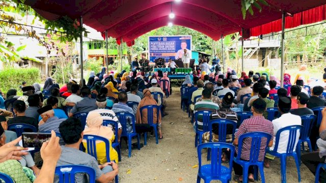 Anggota DPRD Provinsi Sulawesi Selatan (Sulsel) dari Fraksi Partai NasDem, H. Irwan menggelar sosialisasi Peraturan Daerah (Perda) Sulsel No. 2 Tahun 2017, Sabtu (1/5/2021).