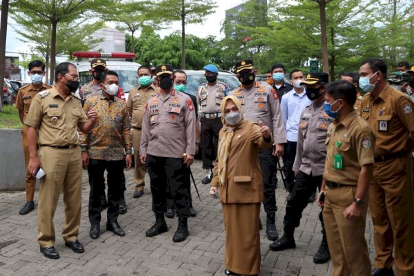 Danny Tinjau Kesiapan RS Daya Makassar Hadapi Lonjakan Pasien Covid-19