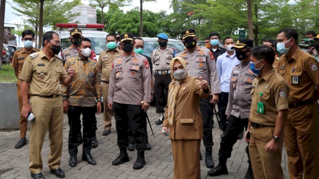 Danny Tinjau Kesiapan RS Daya Makassar Hadapi Lonjakan Pasien Covid-19