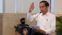 Atasi Lonjakan Covid-19, Presiden Jokowi  Minta Masyarakat Tinggal di Rumah Saja