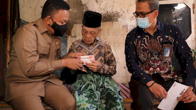 Kartu Baik Tuntas Bantaeng Sentuh 307 Lansia dan Penyandang Disabilitas