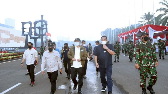 Latihan penanggulangan teroris di Gedung DPR RI oleh pasukan elit TNI. (Foto: Parlementaria)