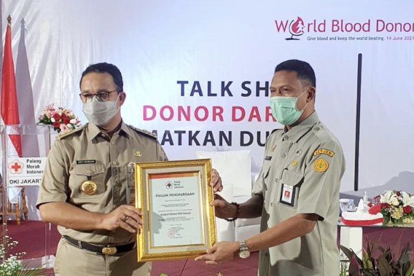 PMI Beri Penghargaan Kementan Tepat di Hari Donor Sedunia