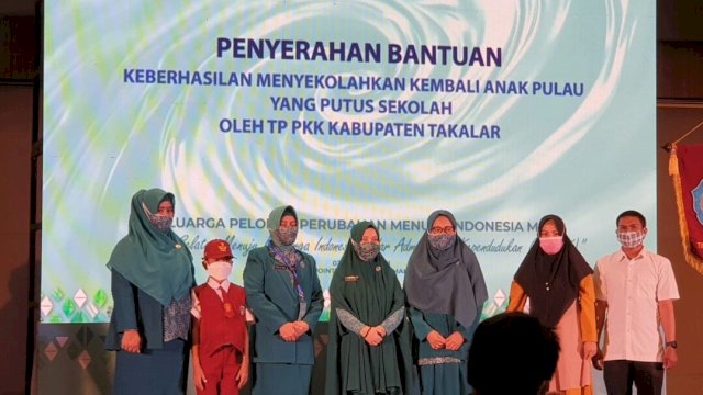 PKK Takalar Bantu Disdik Kembalikan Anak Putus Sekolah Kembali ke Sekolah