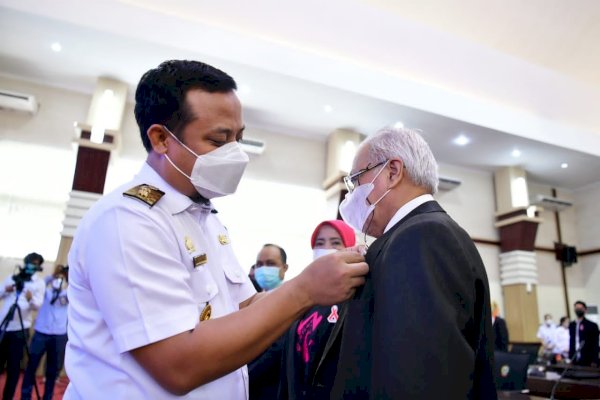 Plt Gubernur Sulsel Kukuhkan Pengurus Komisi Penanggulangan AIDS