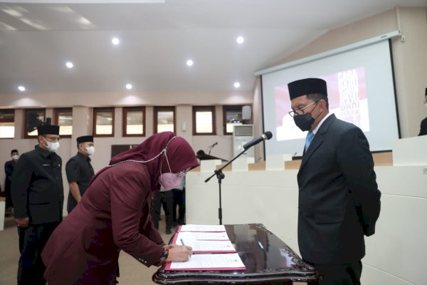 61 Pejabat Pemkot Makassar Dilantik, Danny: Dia Harus Didudukkan Dulu Disitu Baru Diganti