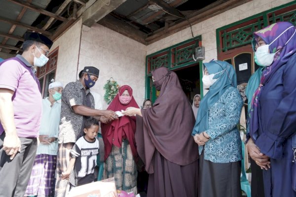 Ketua TP PKK Luwu Kunjungi Korban Kebakaran di Cimpu