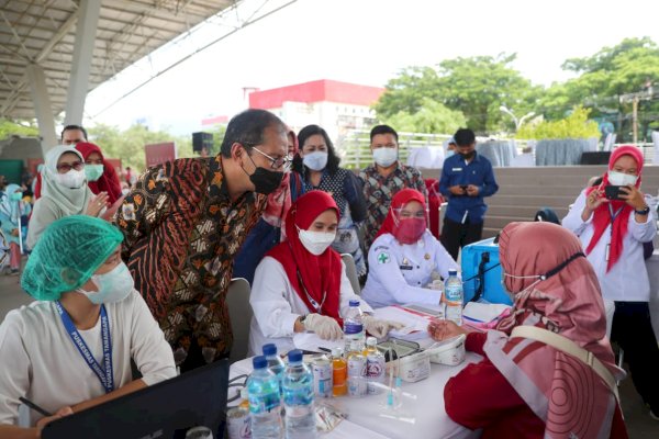 Pemkot Target 1,2 Juta Warga Makassar Tuntas Tervaksin dalam 45 Hari