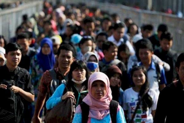 Dua Pertiga Pekerjaan di Indonesia Berkualitas Rendah