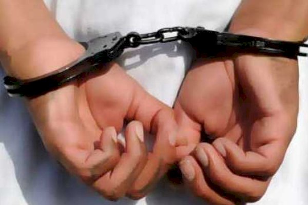 Buat Grup WA Tenis dan Bahas Rencana Aksi, 2 Provokator Demo PPKM ‘Jokowi End Game’ Ditangkap