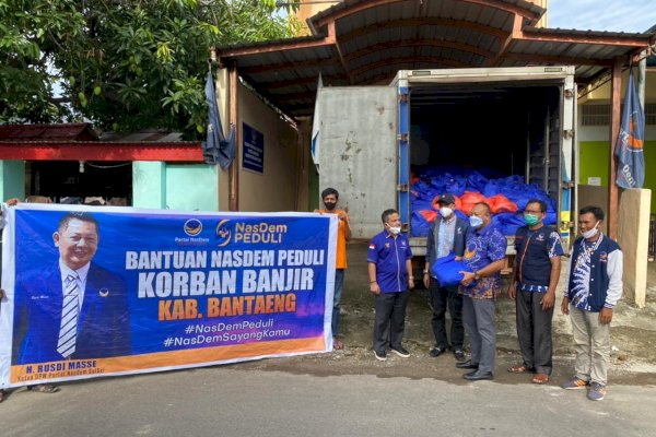 Banjir Terjang 3 Kabupaten, Rusdi Masse Langsung Perintah NasDem Sulsel Kirim Bantuan
