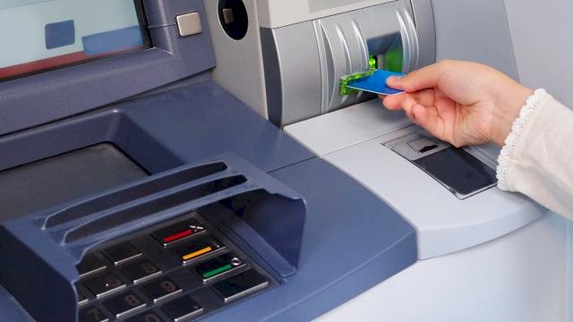 BI: Mulai 12 Juli, Nasabah Bisa Tarik Tunai Via ATM Rp20 Juta