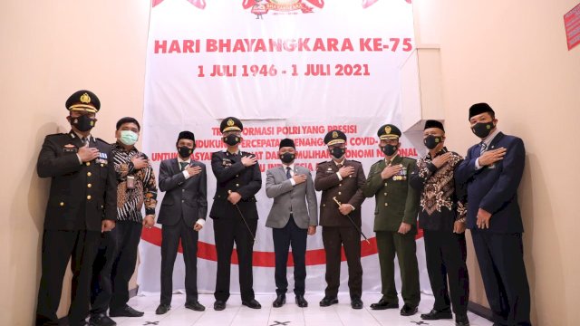 HUT Bhayangkara, Ilham Azikin: Polri Berperan Penting Putus Sebaran Covid-19