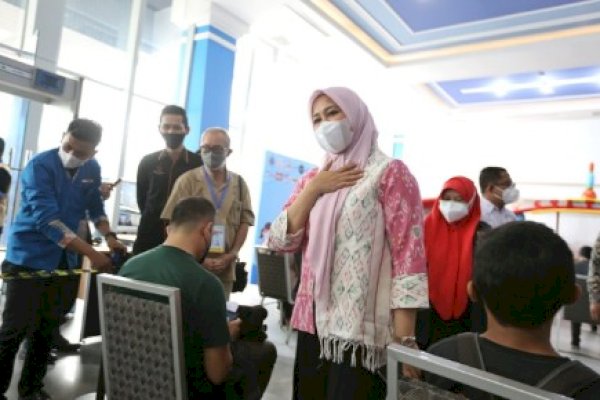 Wawali Fatma Pantau Wisata Vaksin Gratis yang Digelar PHRI Makassar