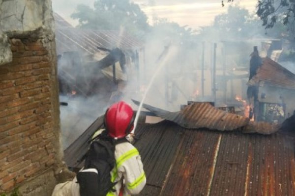 Sehari Setelah Idul Adha, Kebakaran Kembali Terjadi di Makassar, Hanguskan Sejumlah Rumah