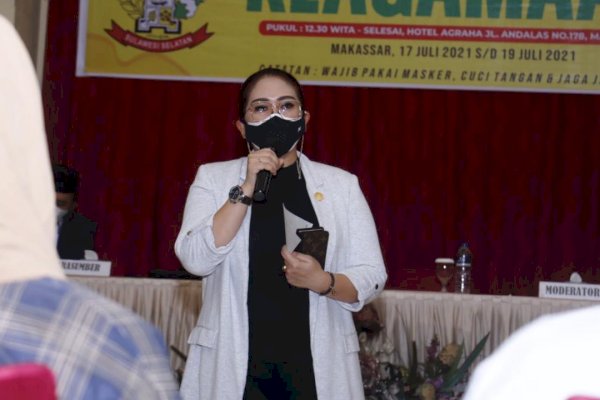 Legislator Golkar Sulsel Debbie Anggap Nilai Kebangsaan sebagai Modal Hadapi Pandemi Covid-19